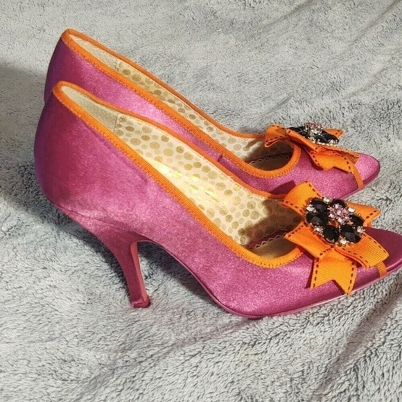 Elegant Pink and Orange Heels - Picture 8 of 11